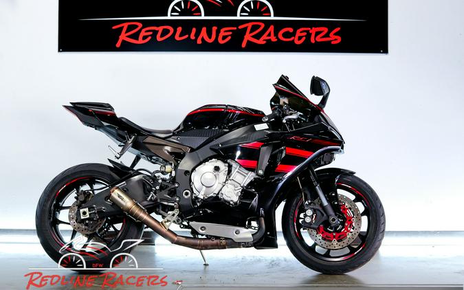 2015 YAMAHA YZF-R1