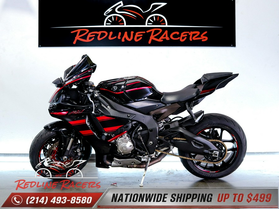 2015 YAMAHA YZF-R1