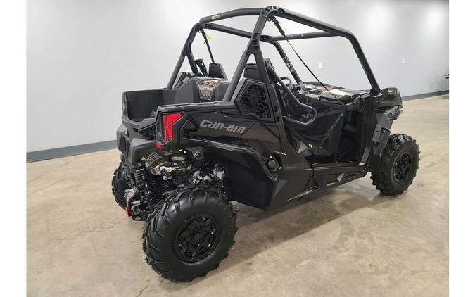 2026 Can-Am Maverick™ Trail DPS™ 700
