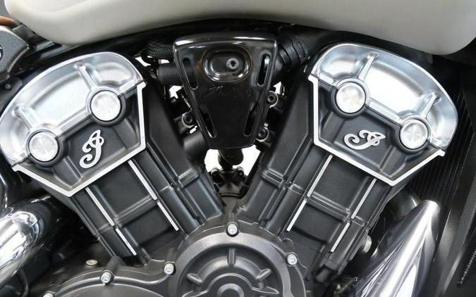 2023 Indian Motorcycle® Scout® Bobber Twenty ABS Silver Quartz Smoke