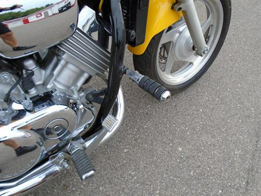 1996 Honda VF750C MAGNA