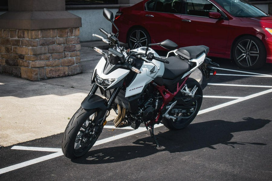 2025 Honda® CB750 Hornet