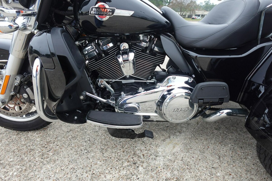 2023 Harley-Davidson Tri Glide Ultra FLHTCUTG