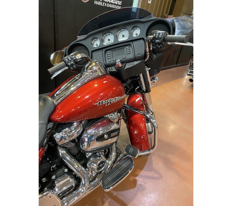 FLHX 2019 Street Glide