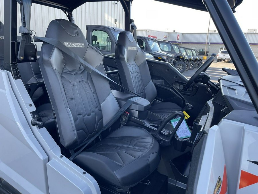 2027 Polaris® General XP 4 1000 Sport