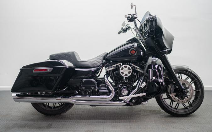 2016 Harley-Davidson CVO™ Street Glide®