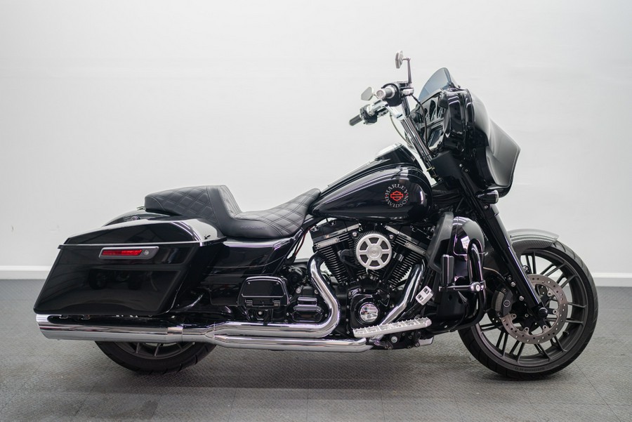 2016 Harley-Davidson CVO™ Street Glide®