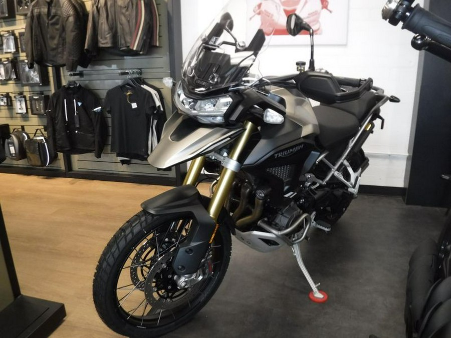 New 2025 Triumph Tiger 1200 Rally Pro Motorcycle in Kansas City, MO