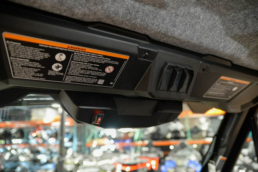 2026 Can-Am Defender XT CAB HD11