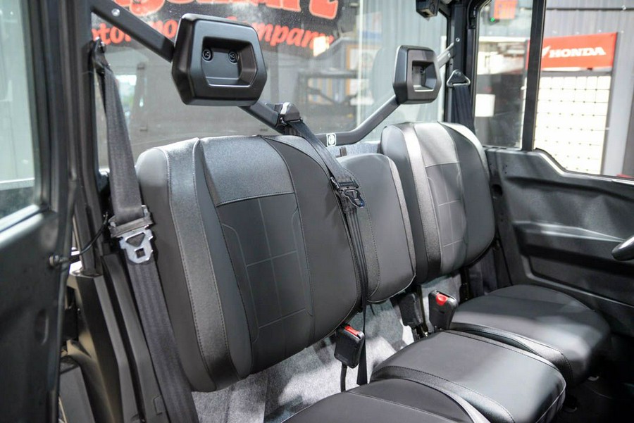 2026 Can-Am Defender XT CAB HD11