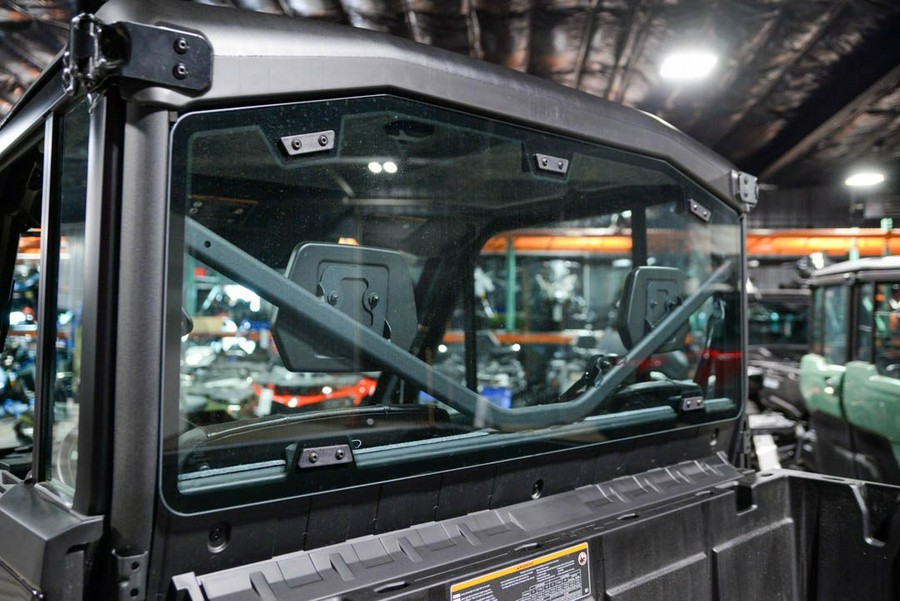 2026 Can-Am Defender XT CAB HD11