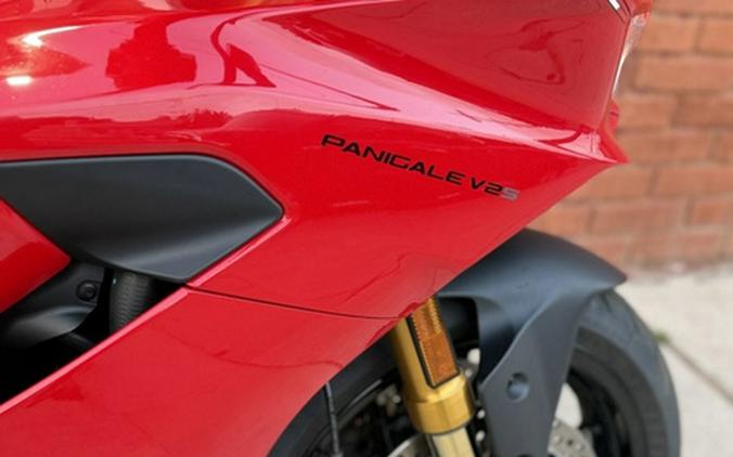 2025 Ducati Panigale V2 S
