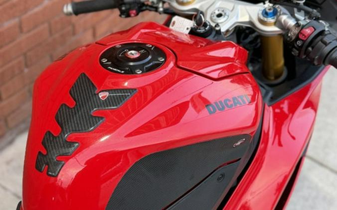 2025 Ducati Panigale V2 S
