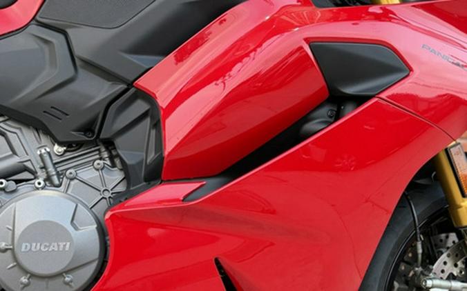 2025 Ducati Panigale V2 S