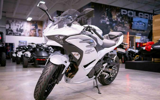 2024 Kawasaki Ninja 500 Review [14 Fast Facts]