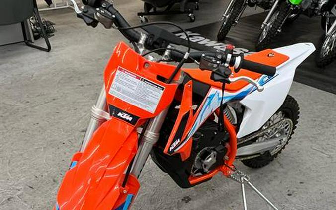 2024 KTM SX-E 3