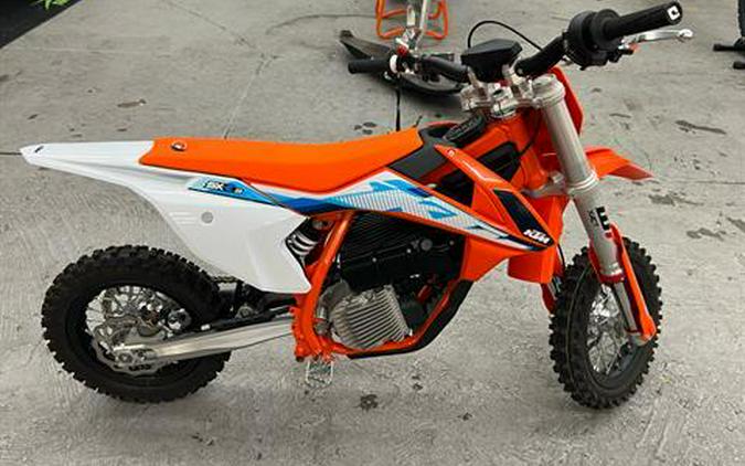 2024 KTM SX-E 3