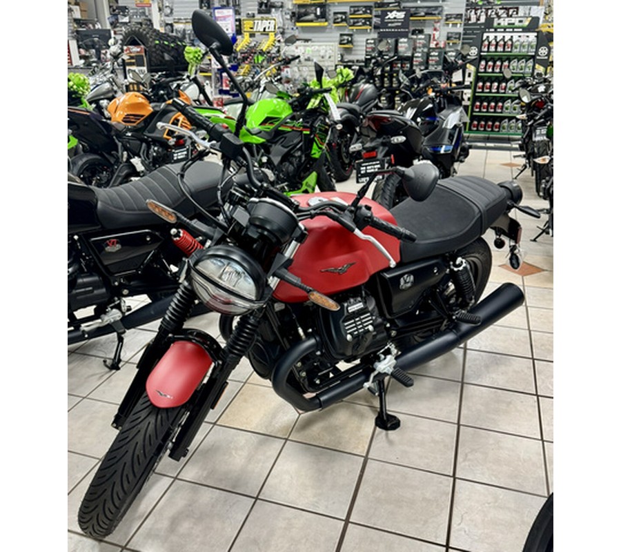 2023 Moto Guzzi V7 Stone