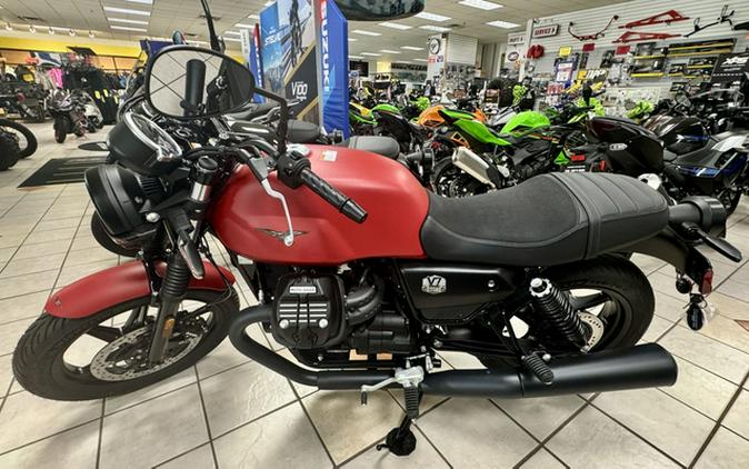 2023 Moto Guzzi V7 Stone