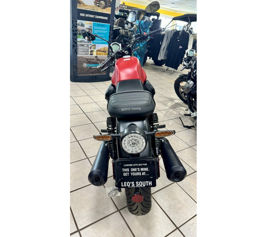 2023 Moto Guzzi V7 Stone