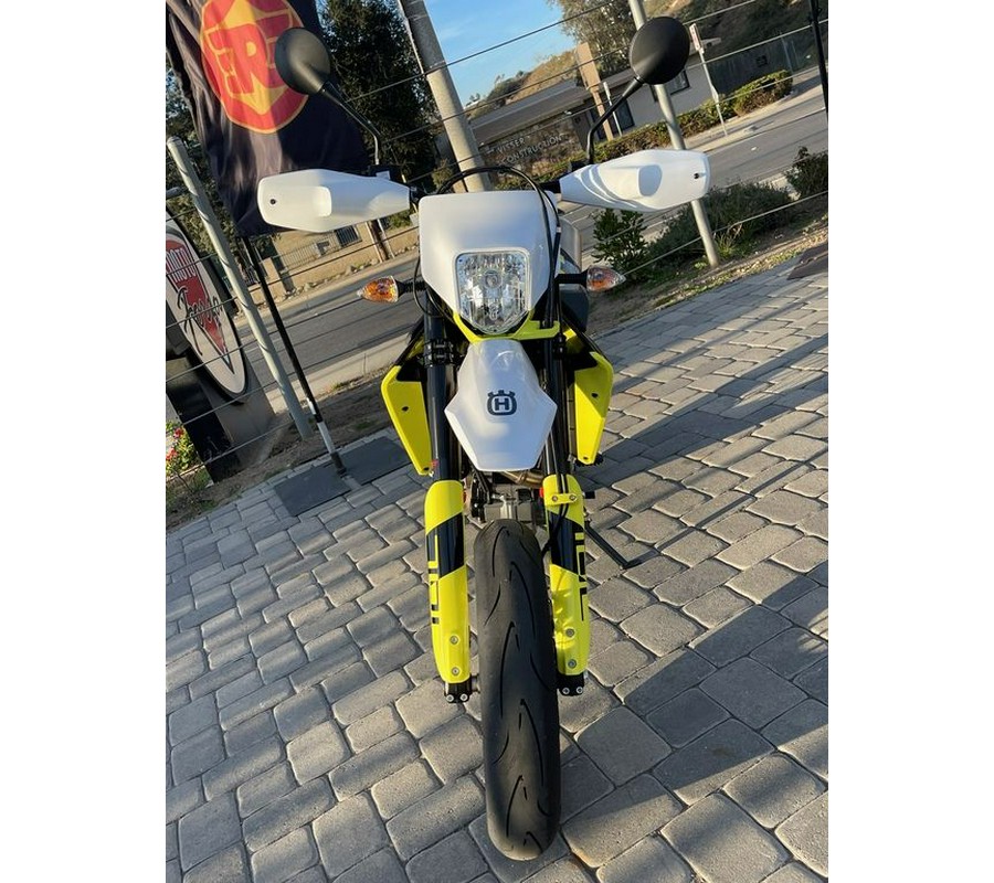 2023 Husqvarna® 701 Supermoto