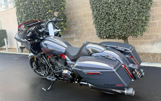 FLTRXSTSE 2026 CVO Road Glide ST