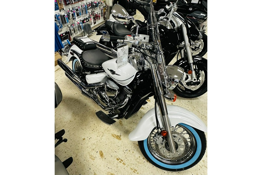 2025 BOULEVARD C50T SPECIAL - Suzuki