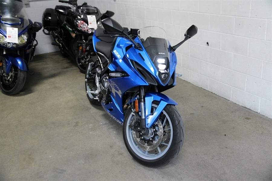 2024 SUZUKI GSX-8R