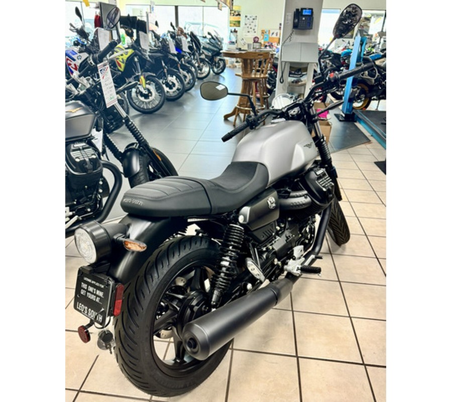 2023 Moto Guzzi V7 Stone