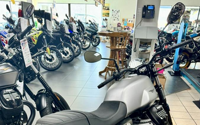 2023 Moto Guzzi V7 Stone