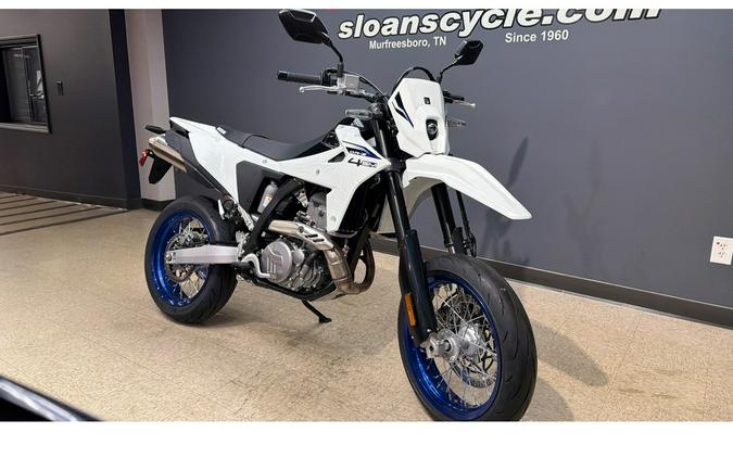 2025 Suzuki DR-Z 4SM Base