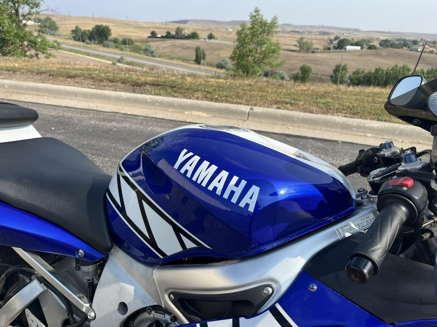 2001 Yamaha YZF-R6 Champions Edition