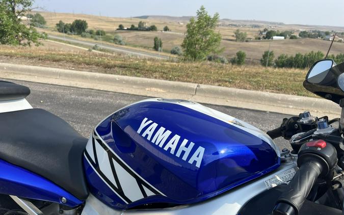 2001 Yamaha YZF-R6 Champions Edition