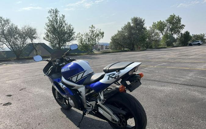 2001 Yamaha YZF-R6 Champions Edition