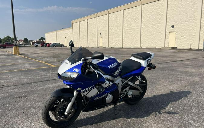 2001 Yamaha YZF-R6 Champions Edition