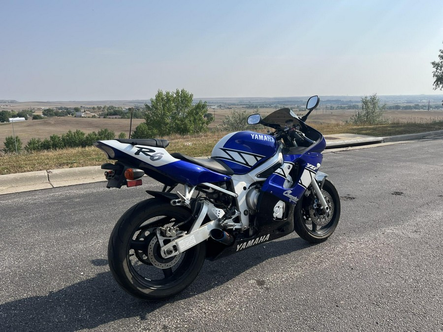 2001 Yamaha YZF-R6 Champions Edition