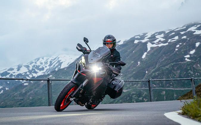 2025 Ducati Multistrada V2 - 001624