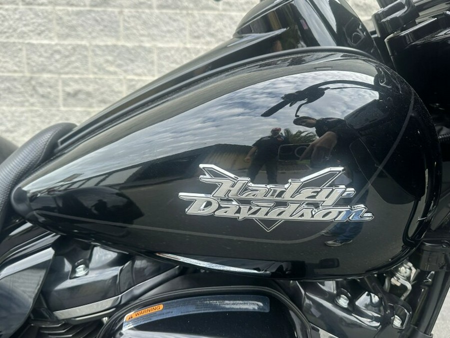 Harley-Davidson Road Glide 3 2023 FLTRT 84366701 BLACK W/ PINSTRIPE