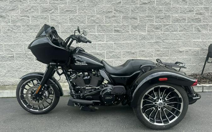 Harley-Davidson Road Glide 3 2023 FLTRT 84366701 BLACK W/ PINSTRIPE