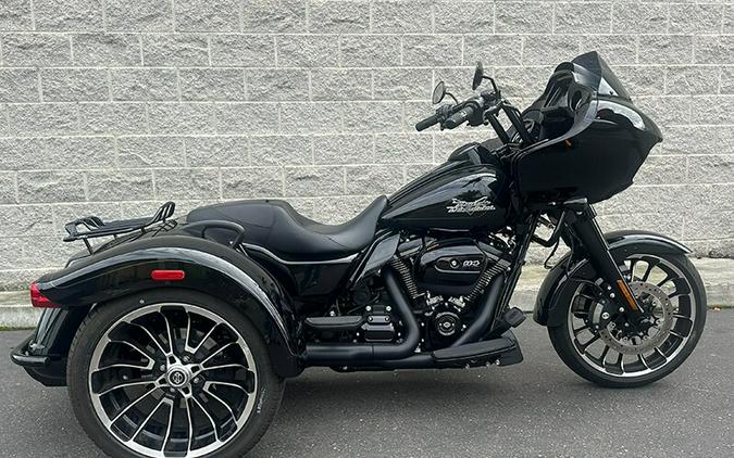 Harley-Davidson Road Glide 3 2023 FLTRT 84366701 BLACK W/ PINSTRIPE
