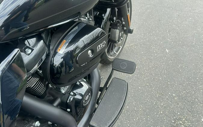 Harley-Davidson Road Glide 3 2023 FLTRT 84366701 BLACK W/ PINSTRIPE