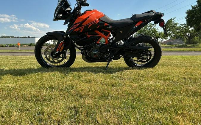 2023 KTM Adventure 390