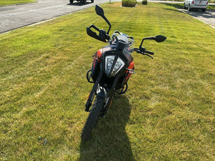 2023 KTM Adventure 390