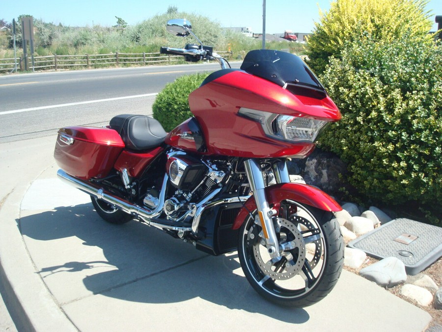 2025 Harley-Davidson® Road Glide® Brilliant Red