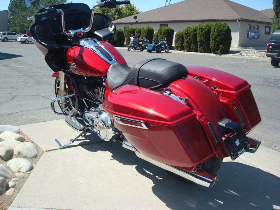 2025 Harley-Davidson® Road Glide® Brilliant Red