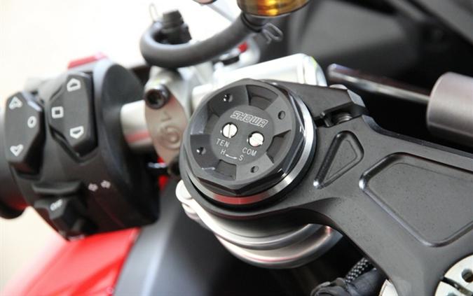 2025 DUCATI Panigale V4