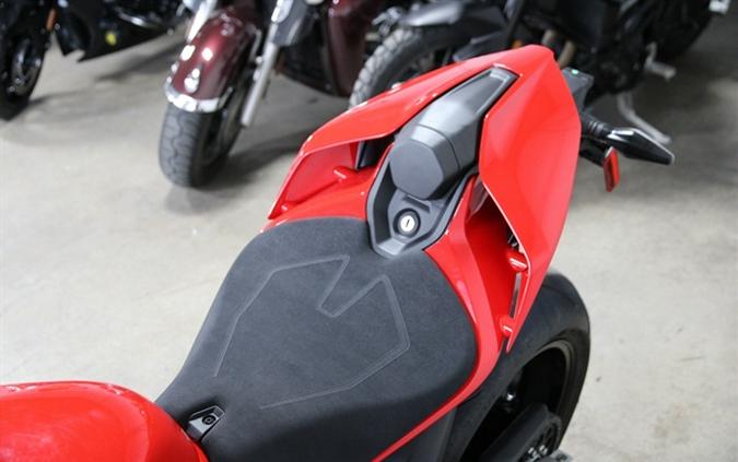 2025 DUCATI Panigale V4