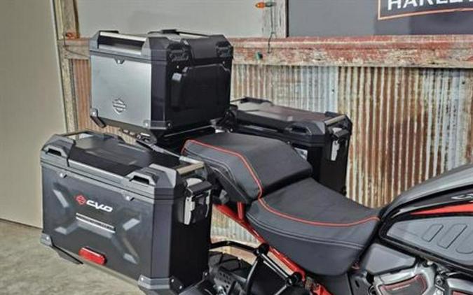 2024 Harley-Davidson® RA1250SE - CVO™ Pan America®