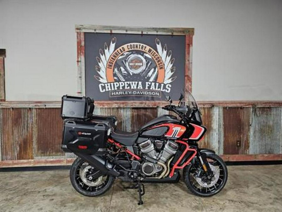 2024 Harley-Davidson® RA1250SE - CVO™ Pan America®