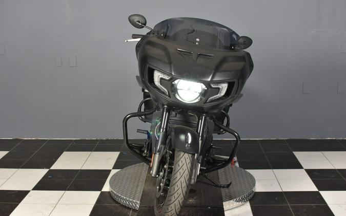 2020 Indian Motorcycle Challenger Dark Horse